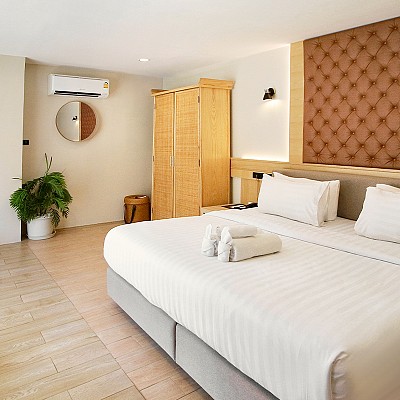 Superior King Room
